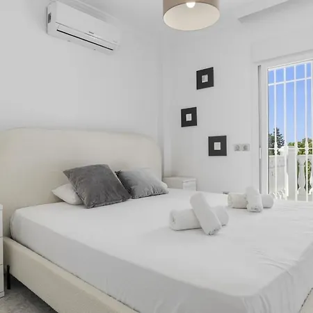 Elviria Lujo, Piscina Y Sauna Privada * Μαρμπέλλα
