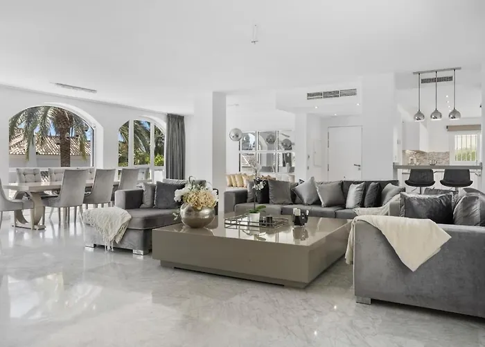 빌라 Elviria Lujo, Piscina Y Sauna Privada *