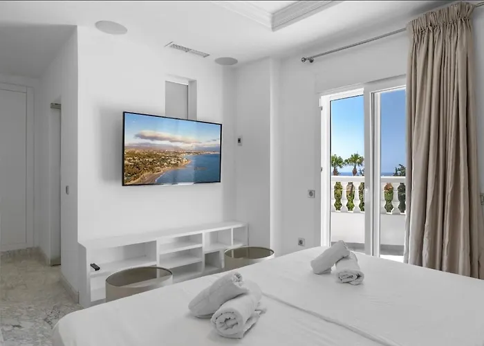 Elviria Lujo, Piscina Y Sauna Privada * 마르베야