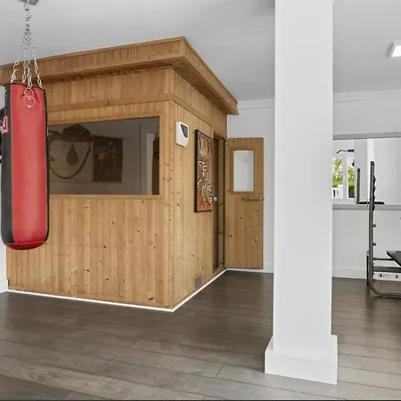 Elviria Lujo, Piscina Y Sauna Privada Villa Marbella