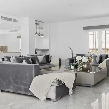 Elviria Lujo, Piscina Y Sauna Privada Vila Marbella